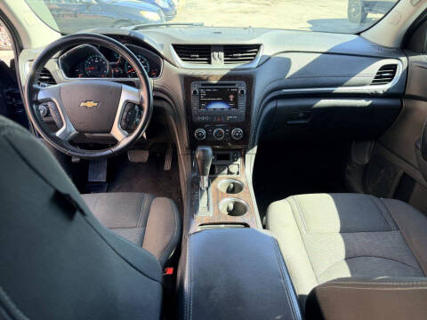 2017 Chevrolet Traverse LT