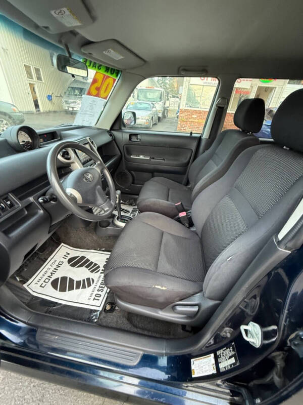 2005 Scion xB
