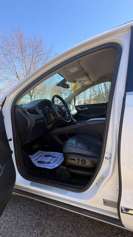 2020 Buick Enclave Essence