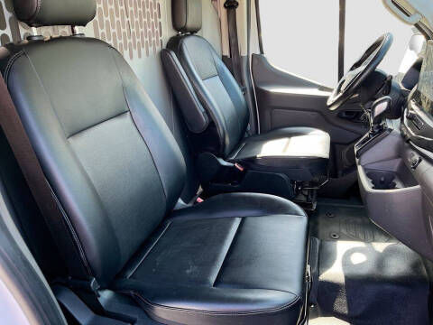 2022 Ford Transit