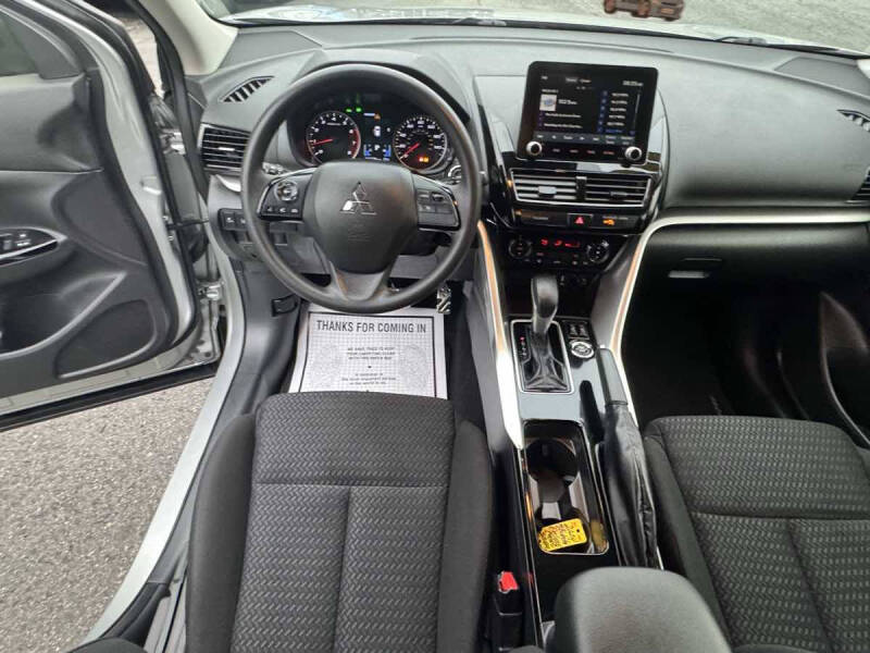 2024 Mitsubishi Eclipse Cross LE