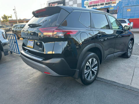 2022 Nissan Rogue SV