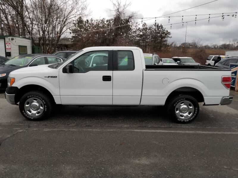 2009 Ford F-150 for sale at Howe's Auto Sales in Lowell MA