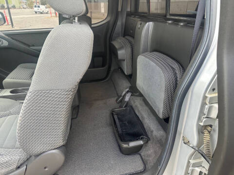 2005 Nissan Frontier LE