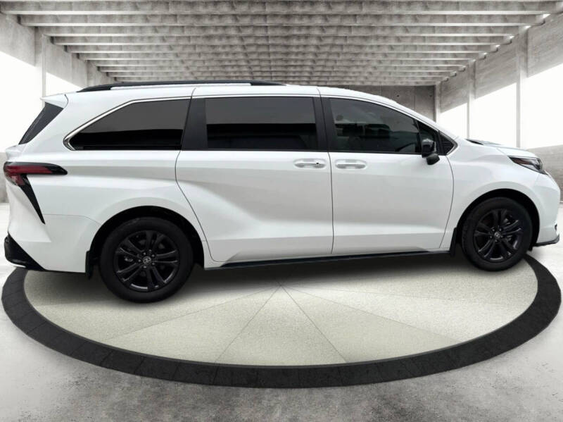 2024 Toyota Sienna