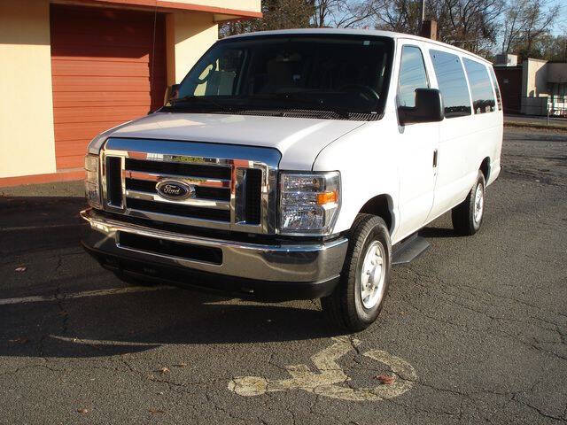 2014 Ford E-Series E-350 SD XLT