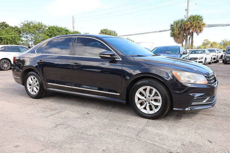 2017 Volkswagen Passat 1.8T S