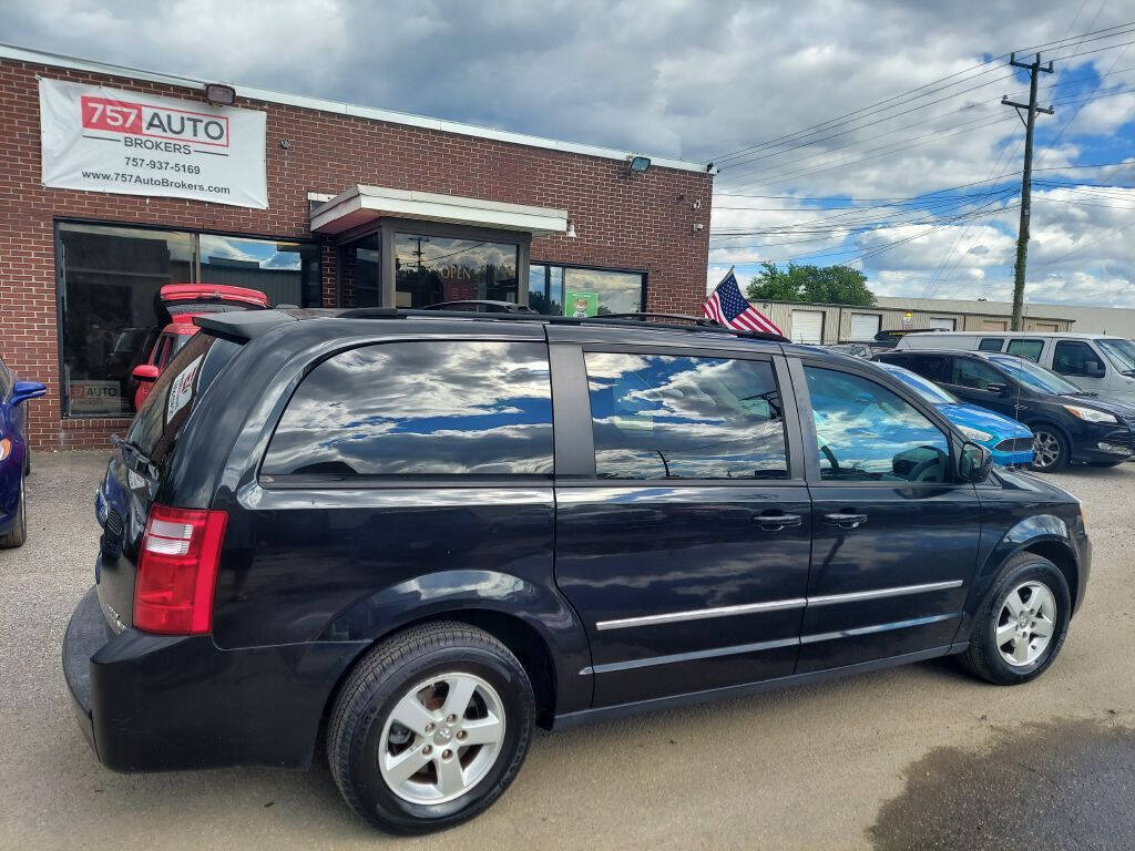 2010 Dodge Grand Caravan for sale at 757 Auto Brokers in Norfolk, VA