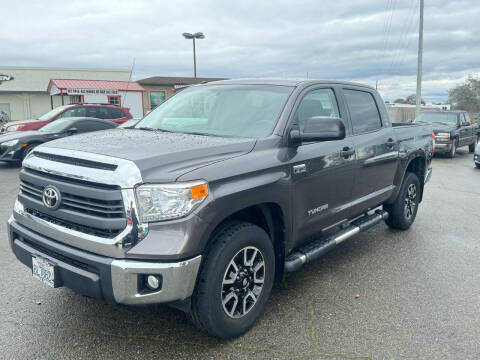 2015 Toyota Tundra for sale at Deruelle's Auto Sales in Shingle Springs CA