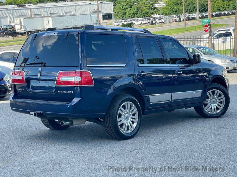 2011 Lincoln Navigator