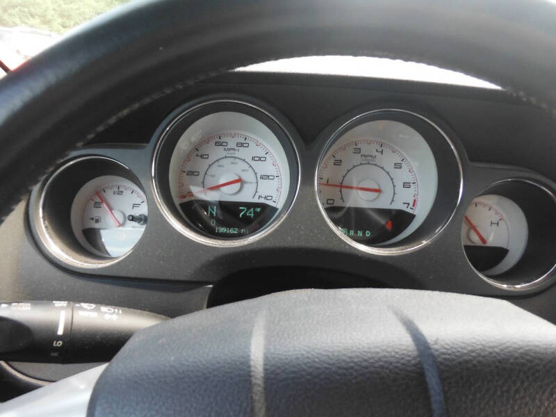 2013 Dodge Challenger SXT Plus