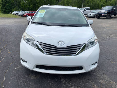 2012 Toyota Sienna XLE 7-Passenger