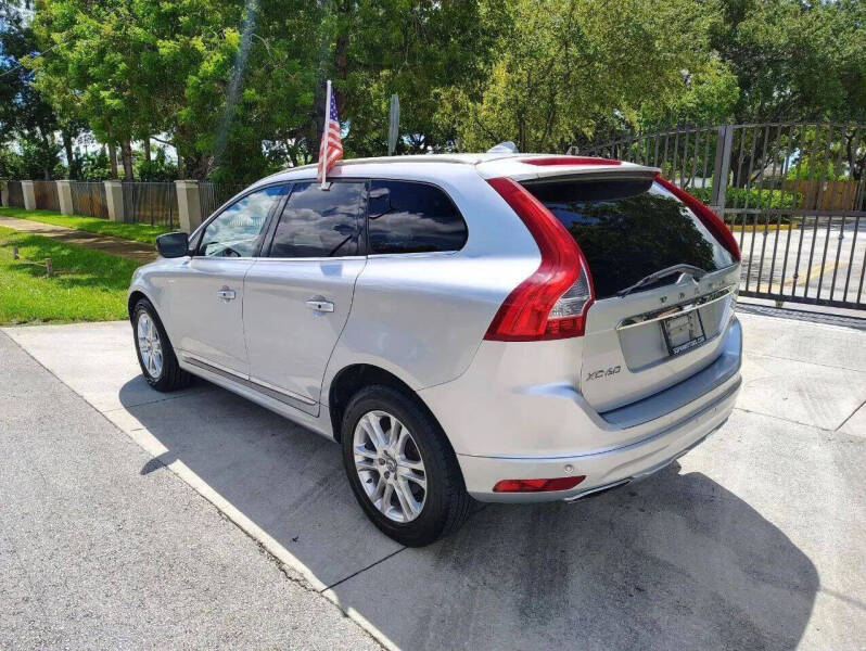 2015 Volvo XC60 T5 Drive-E Premier
