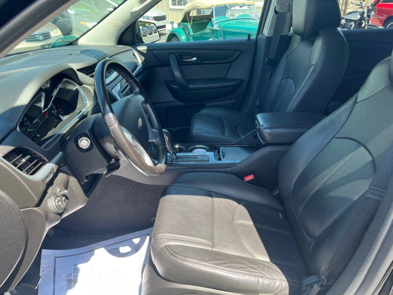 2017 Chevrolet Traverse LT