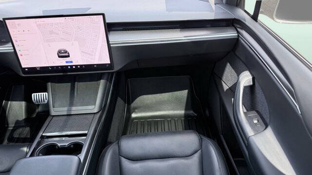 2023 Tesla Model X Plaid