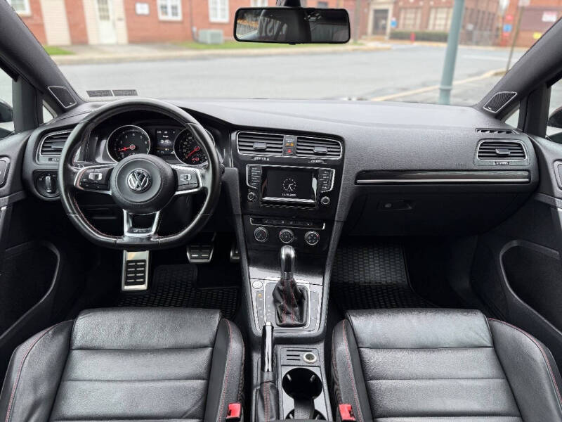 2015 Volkswagen Golf GTI SE