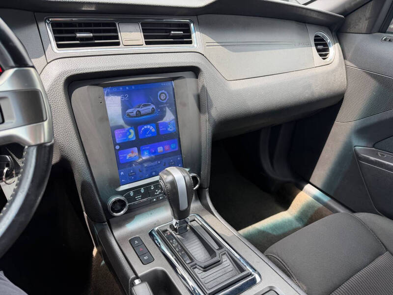2013 Ford Mustang V6