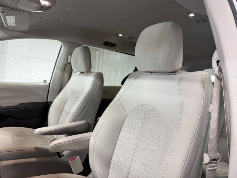 2018 Chrysler Pacifica Hybrid Touring Plus