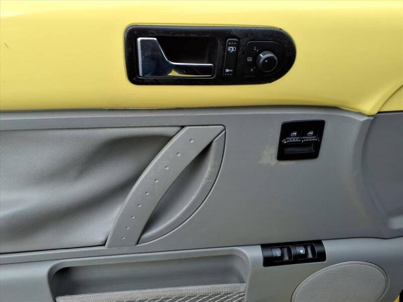 2001 Volkswagen New Beetle GLX 1.8T