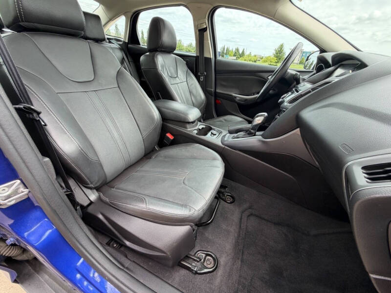 2014 Ford Focus Titanium - Photo 10