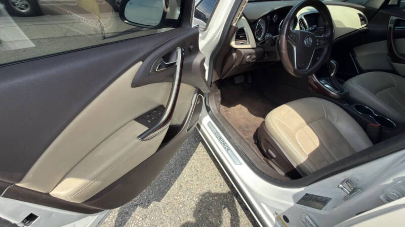 2012 Buick Verano Leather Group