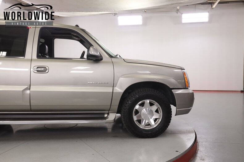 2003 Cadillac Escalade