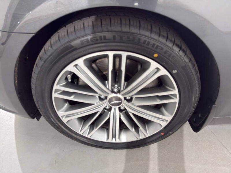 2020 Genesis G80