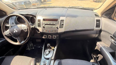 2013 Mitsubishi Outlander SE