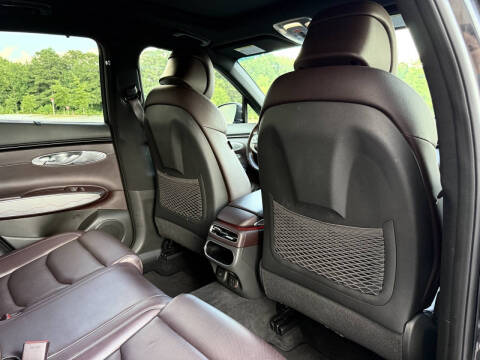 2022 Genesis GV70 2.5T Standard