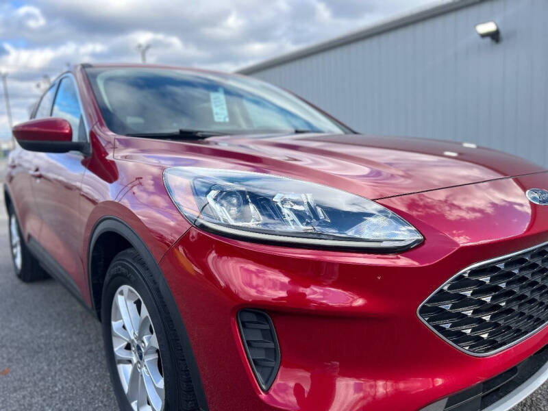 2020 Ford Escape SE