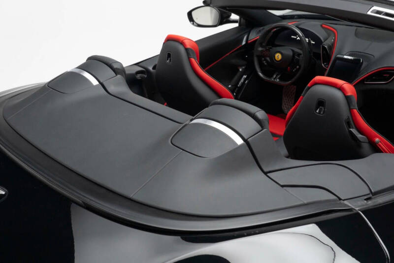 2025 Ferrari Roma Spider
