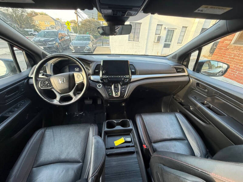 2023 Honda Odyssey Sport