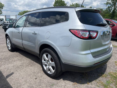 2017 Chevrolet Traverse LT