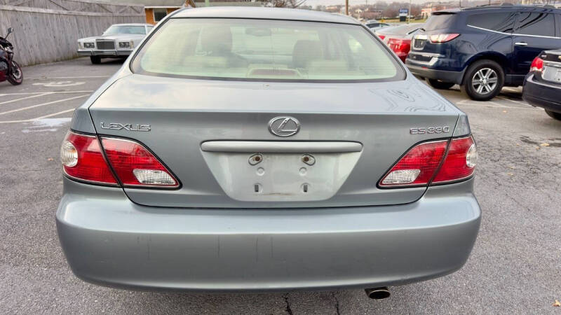 2004 Lexus ES 330