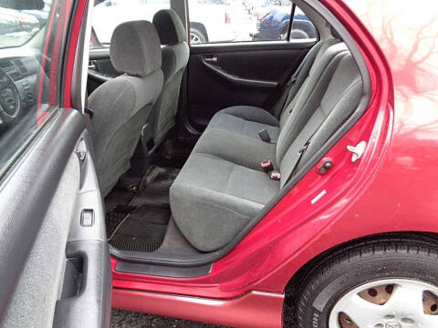 2004 Toyota Corolla LE