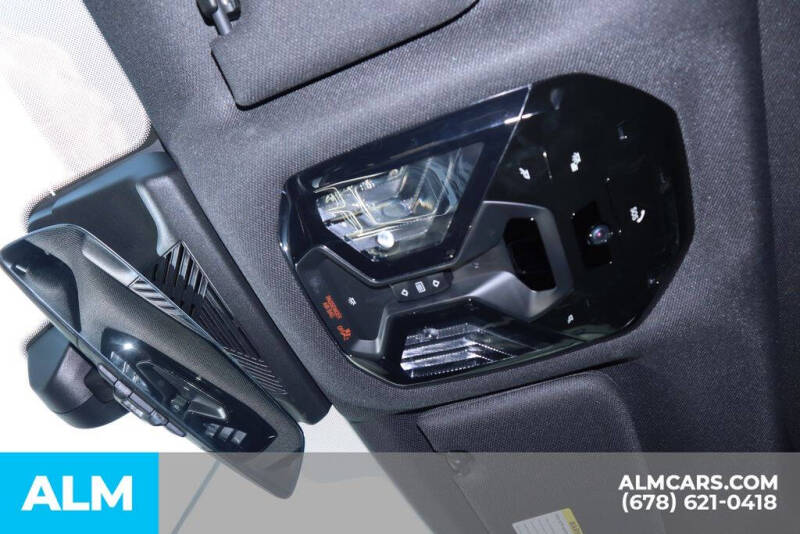 2025 BMW 7 Series 740i