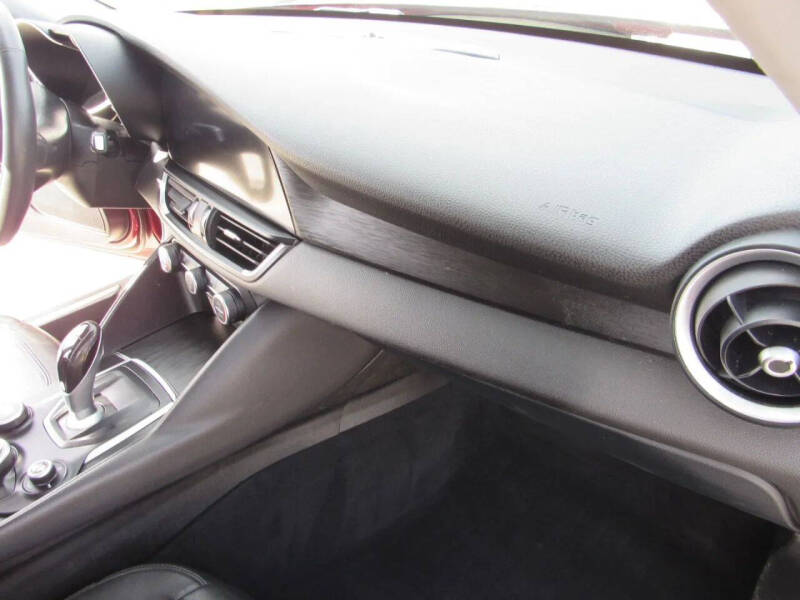 2017 Alfa Romeo Giulia