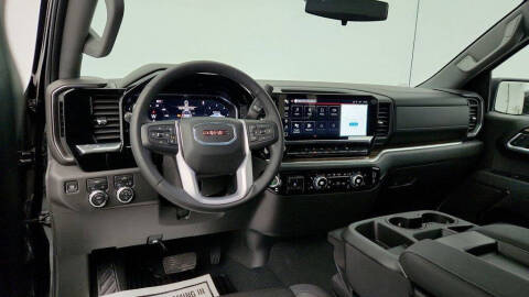 2025 GMC Sierra 1500 Elevation Standard