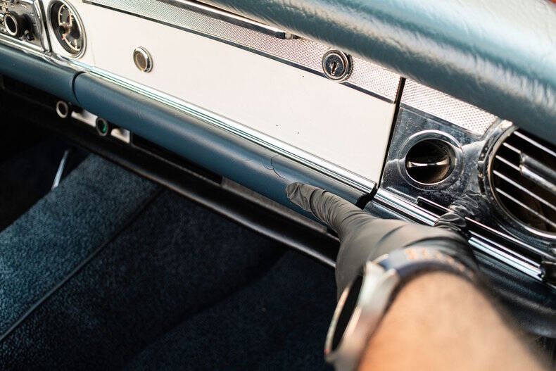 1969 Mercedes-Benz 280-Class