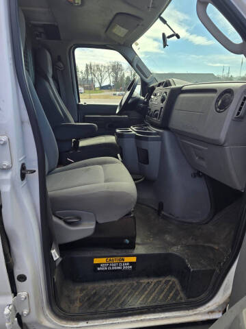 2014 Ford E-Series E-250