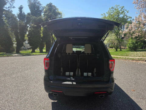 2018 Ford Explorer