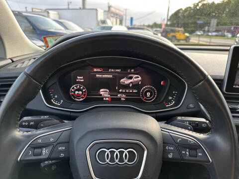 2018 Audi Q5 2.0T quattro Premium Plus
