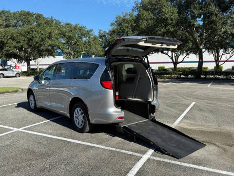 2017 Chrysler Pacifica Touring