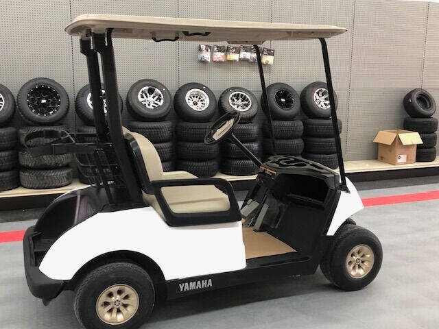 2018 Yamaha Gas Golf Car - White