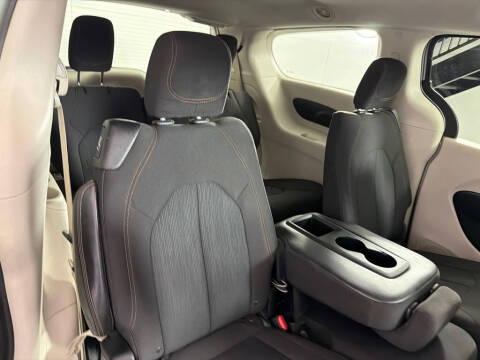 2018 Chrysler Pacifica LX