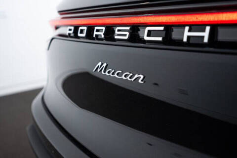 2025 Porsche Macan