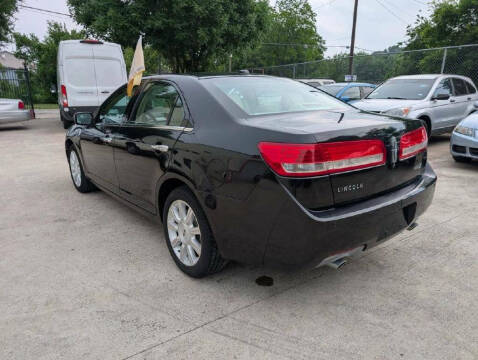 2011 Lincoln MKZ