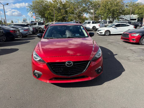2016 Mazda MAZDA3 s Grand Touring