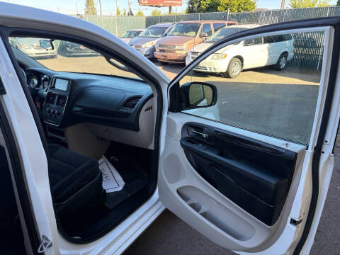 2017 Dodge Grand Caravan SE Plus