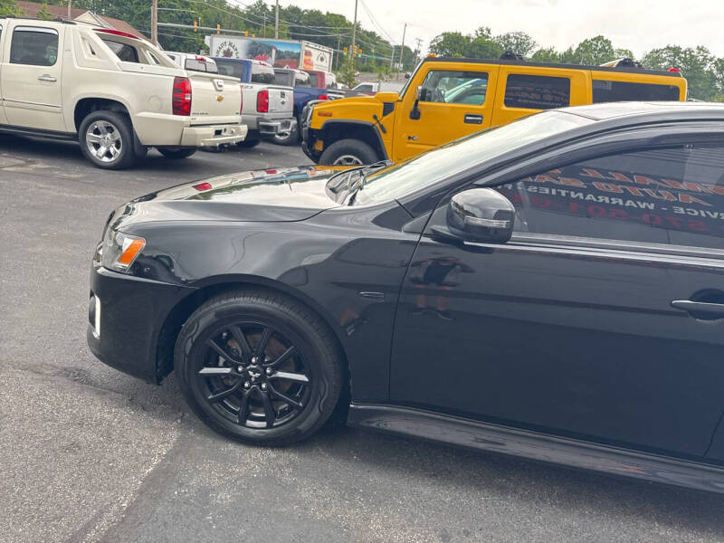2017 Mitsubishi Lancer LE
